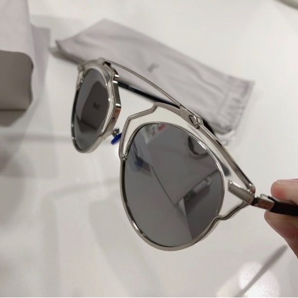 Barely used, Dior So Real aviator sunglasses!! - Picture 5 of 9